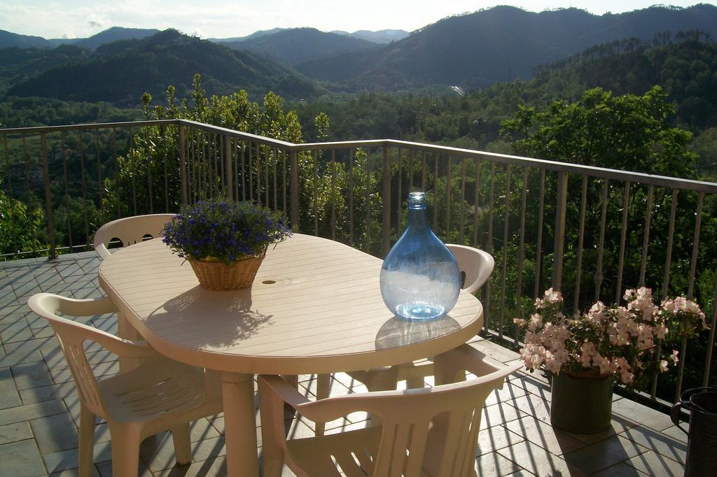 Apartmán La Casa Del Borgo Beverino Pokoj fotografie